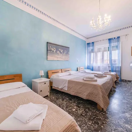 بيت ضيافة Al Filarmonico 2*